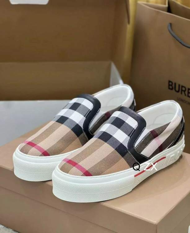 Picture of Burberry Shoes _SKUBurnerrysz38-45ZX04141870